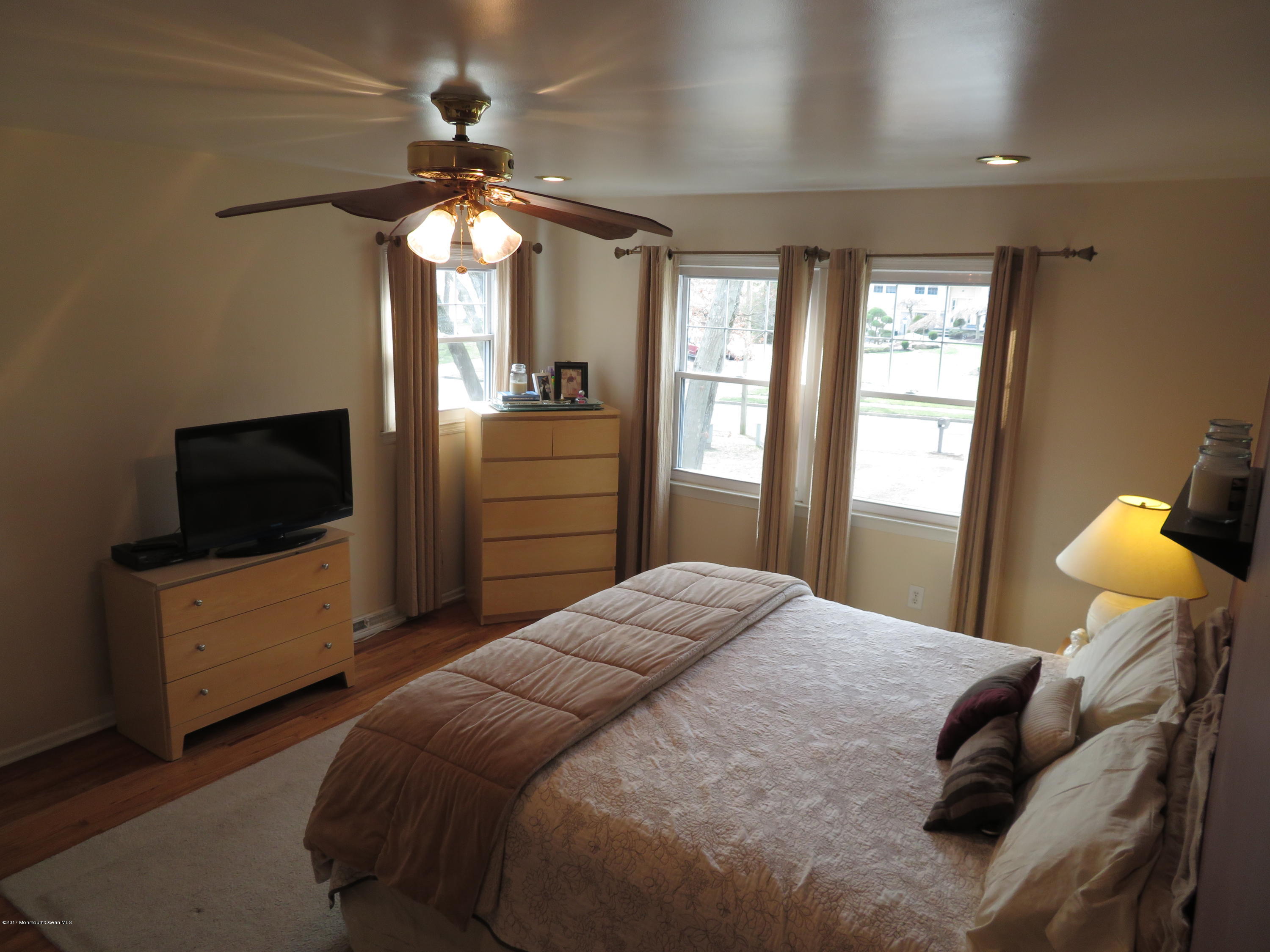 18 Becket Road Manalapan, NJ 07726 - Photo 14 of 61 Master Bedroom