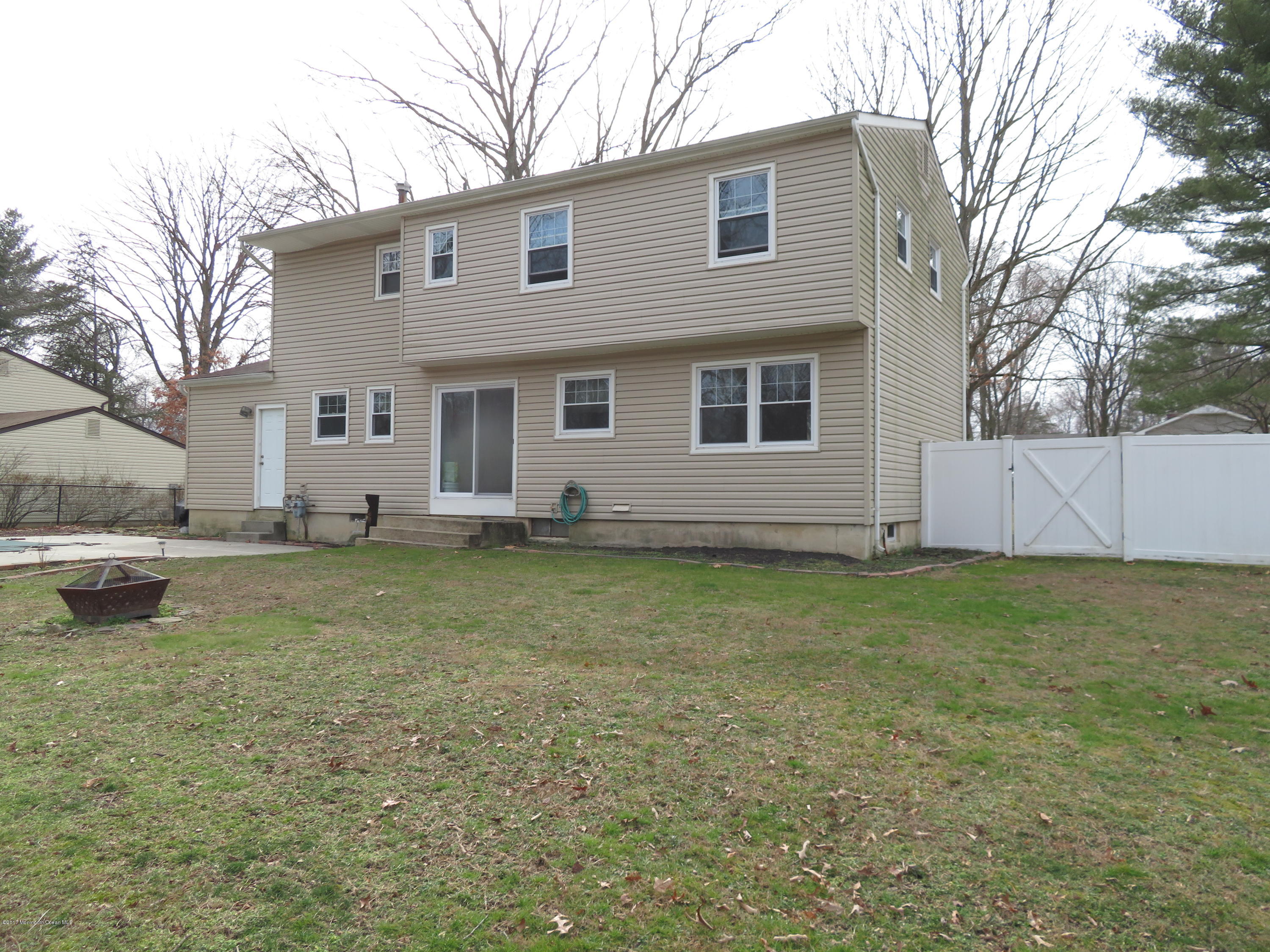 18 Becket Road Manalapan, NJ 07726 - Photo 25 of 61 Backyard