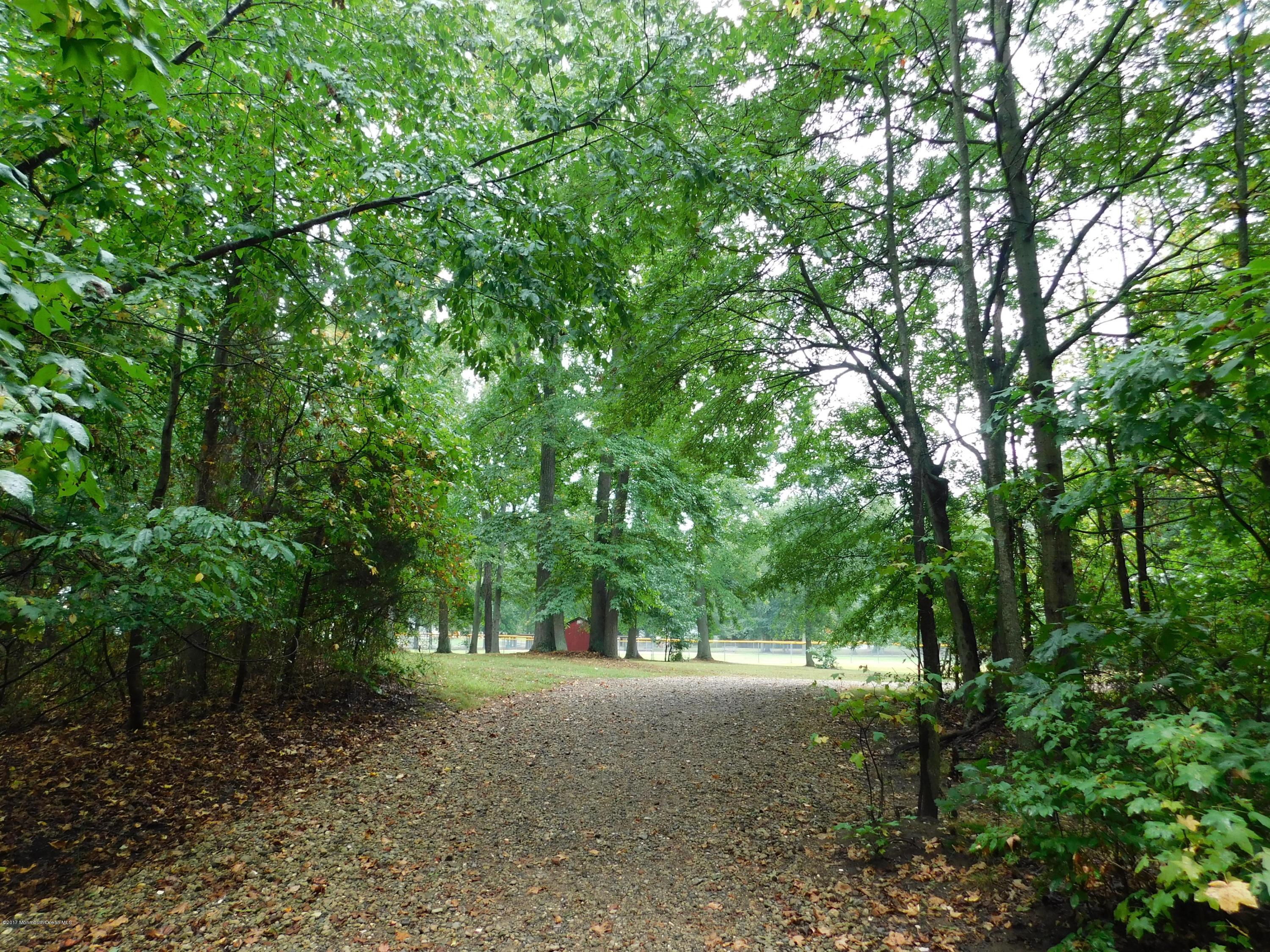 18 Becket Road Manalapan, NJ 07726 - Photo 34 of 61 Walking Path