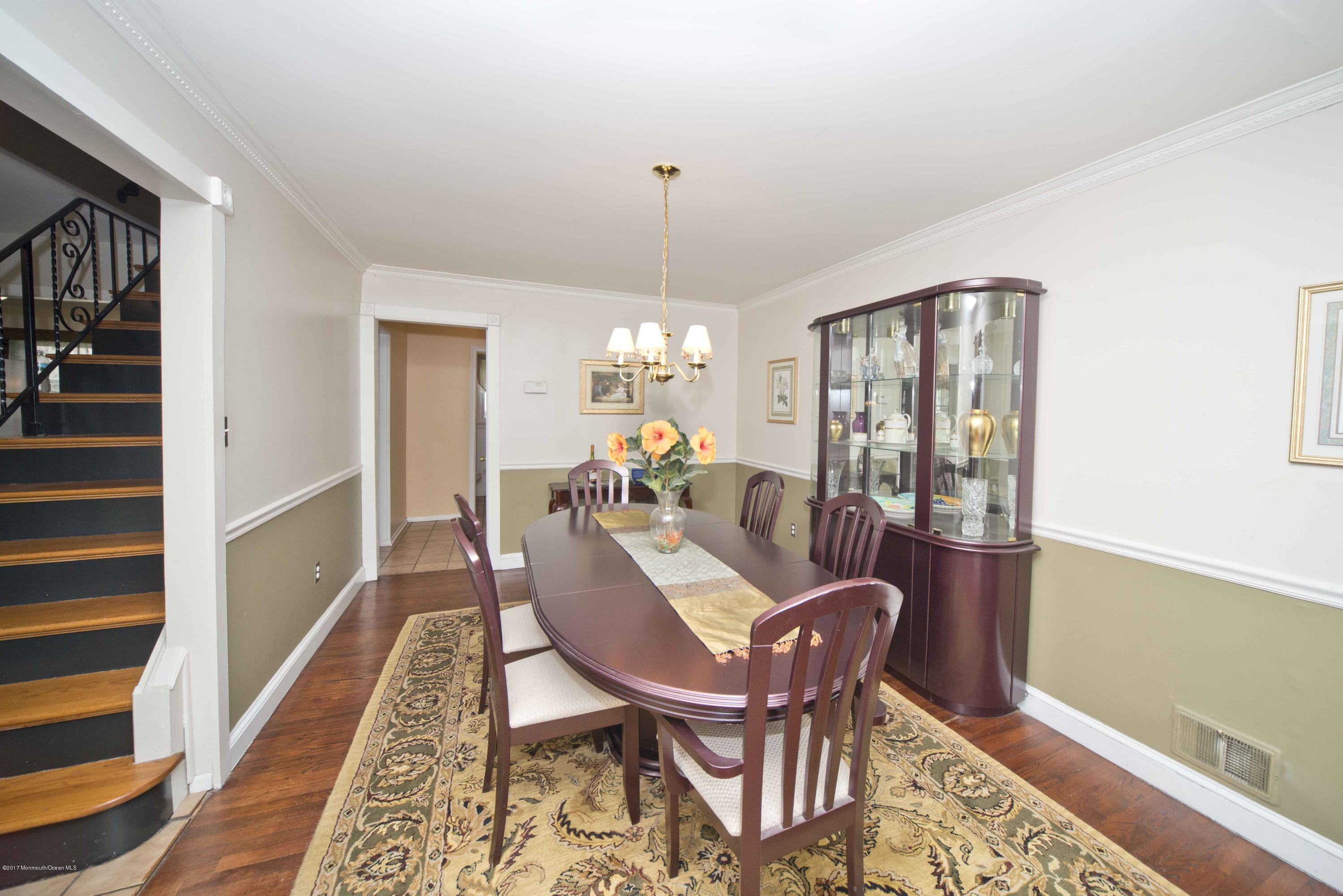 18 Becket Road Manalapan, NJ 07726 - Photo 4 of 61 Dining Room