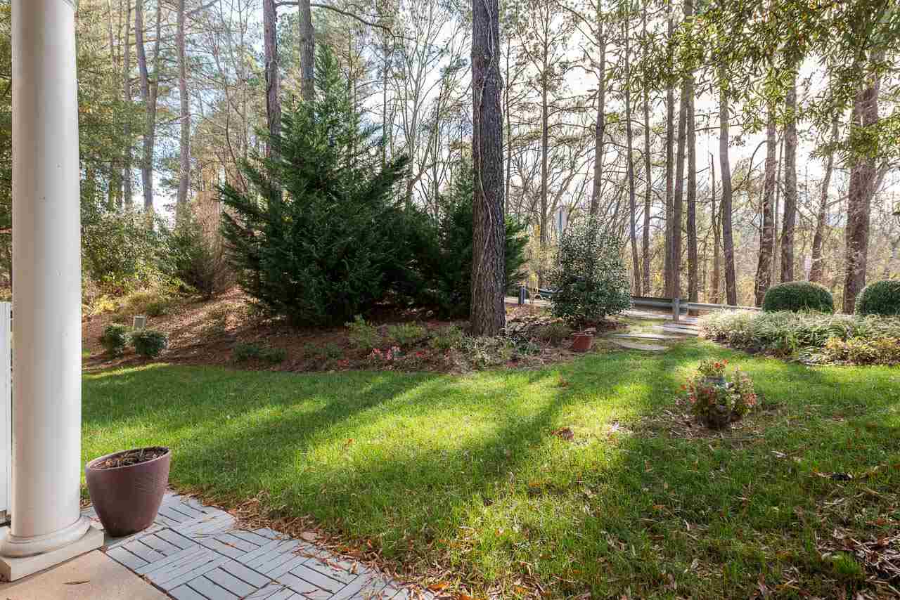 335 Quarry Road, Unit 20 Charlottesville, VA 22902 - Photo 27 of 29 Absolutely beautiful and well maintained back yard and gardens.