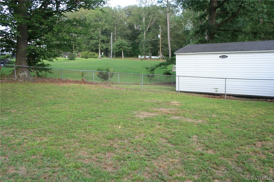 12631 Harrowgate Road Chester, VA 23831 - Photo 5 of 16