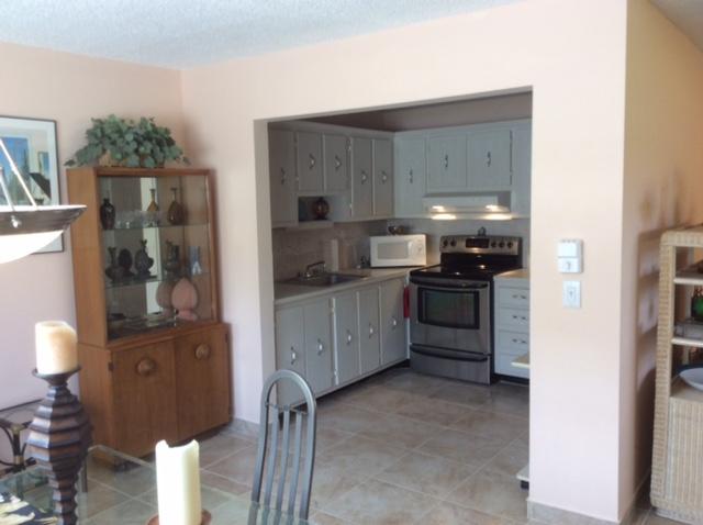 617 Flanders North, Unit 617 Delray Beach, FL 33484 - Photo 24 of 27 IMG_1942