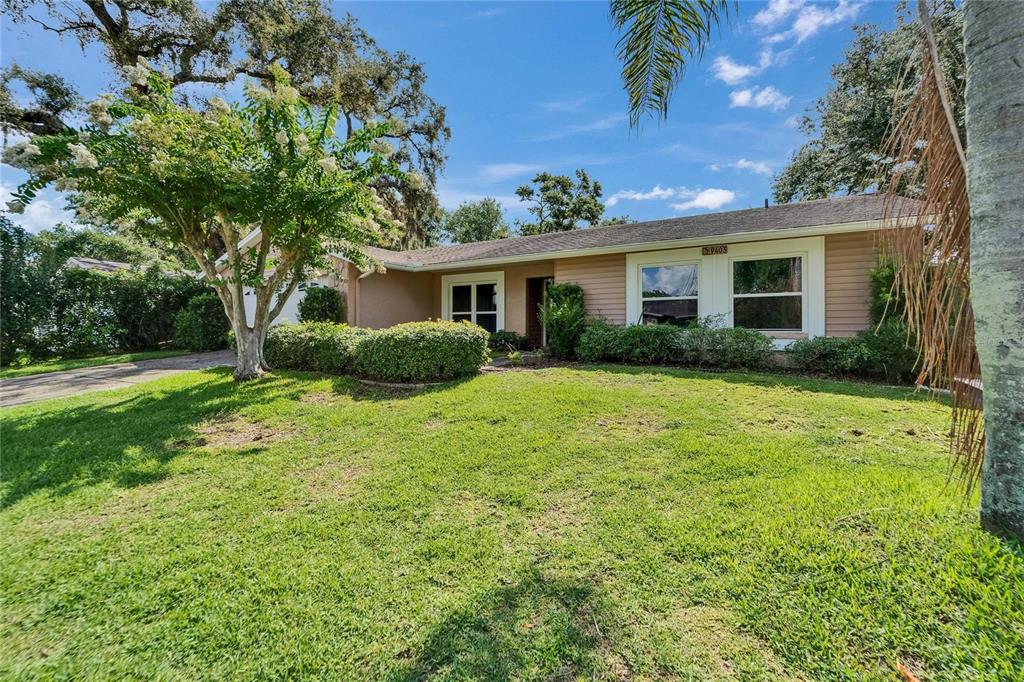 9403 Bellhaven Street Temple Terrace, FL 33637 - Photo 4 of 59