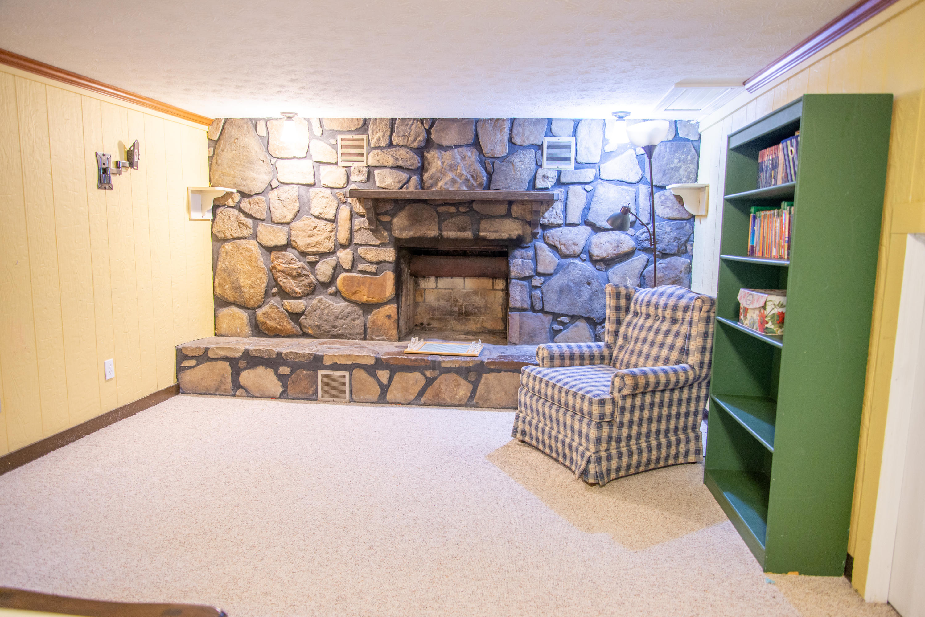 502 Back Valley Road Oliver Springs, TN 37840 - Photo 20 of 38 502BackValleyRd31