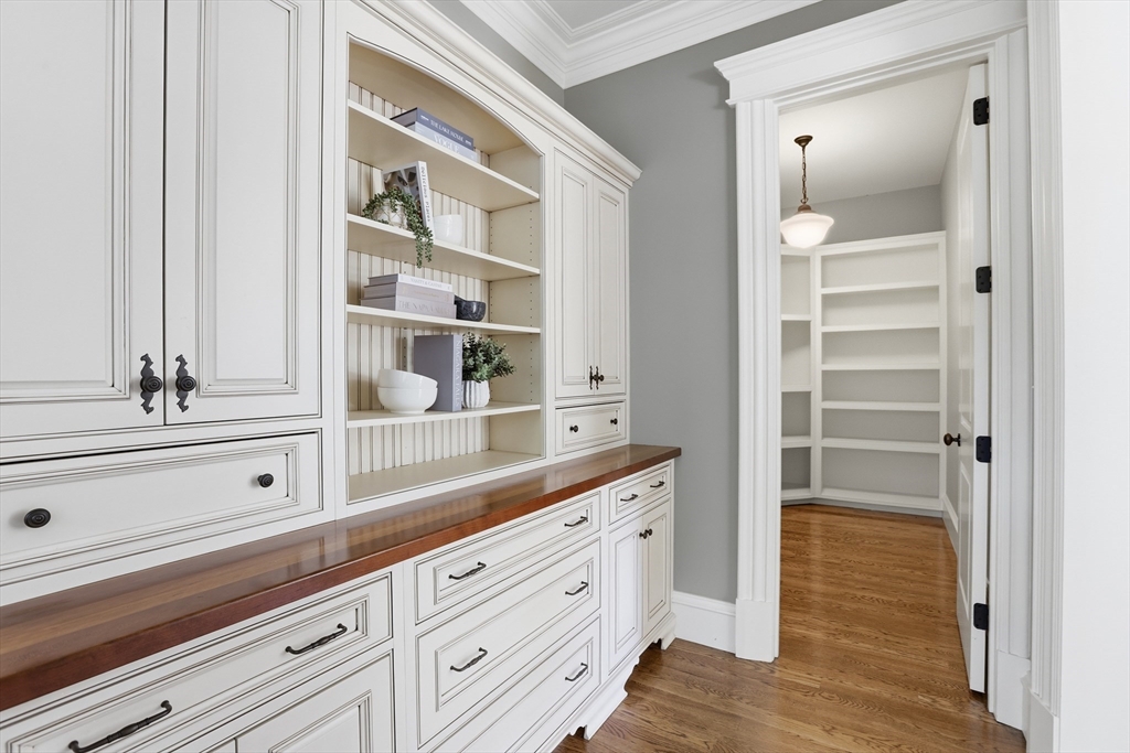23 Burroughs Road Lexington, MA 02420 - Photo 15 of 33 Gallery Image 15