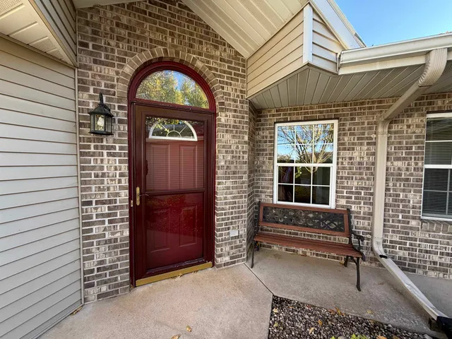 $214,980 | 586 North Wisconsin Street, Berlin, WI 54923