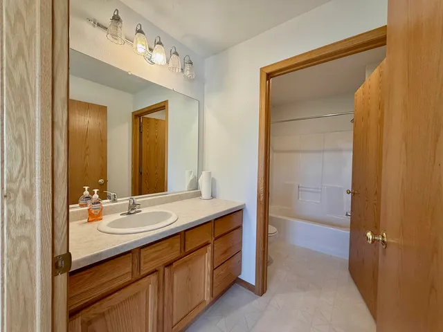 $214,980 | 586 North Wisconsin Street, Berlin, WI 54923