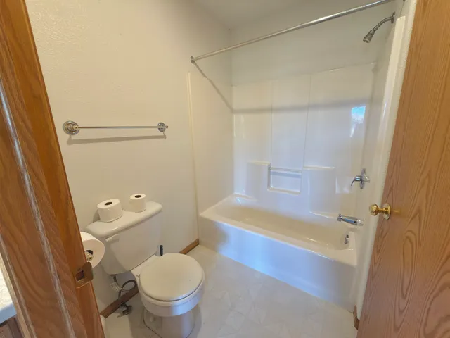 $214,980 | 586 North Wisconsin Street, Berlin, WI 54923