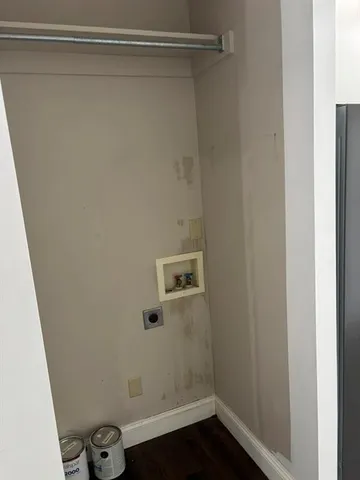 $1,300 | 600 East 8th Street, Kansas City, MO 64106