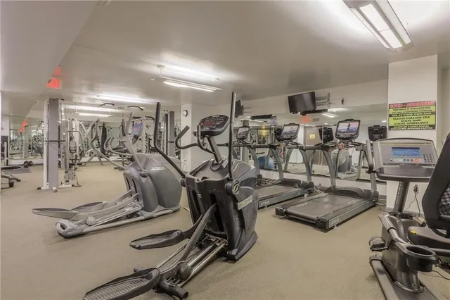 $1,300 | 600 East 8th Street, Kansas City, MO 64106