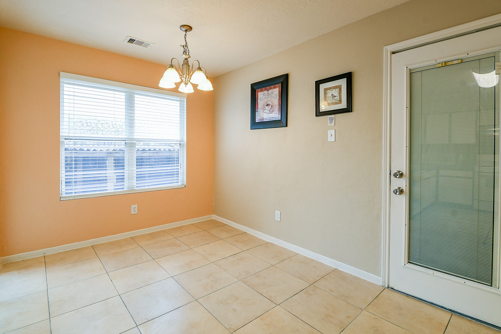 5818 Turmeric Drive Baytown, TX 77521 - Photo 26 of 50 a view of livingroom with window