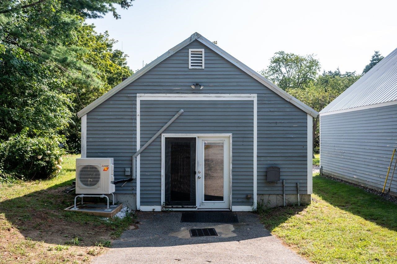 4 Candice Lane Newmarket, NH 03857 - Photo 1 of 12
