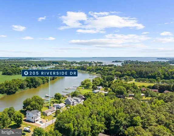 $749,000 | 205 Riverside Drive, Chester, MD 21619