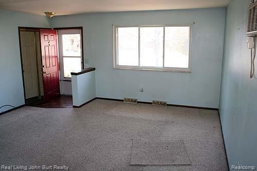 3325 Harrison Avenue Rochester, MI 48307 - Photo 5 of 12 Harrison - 024