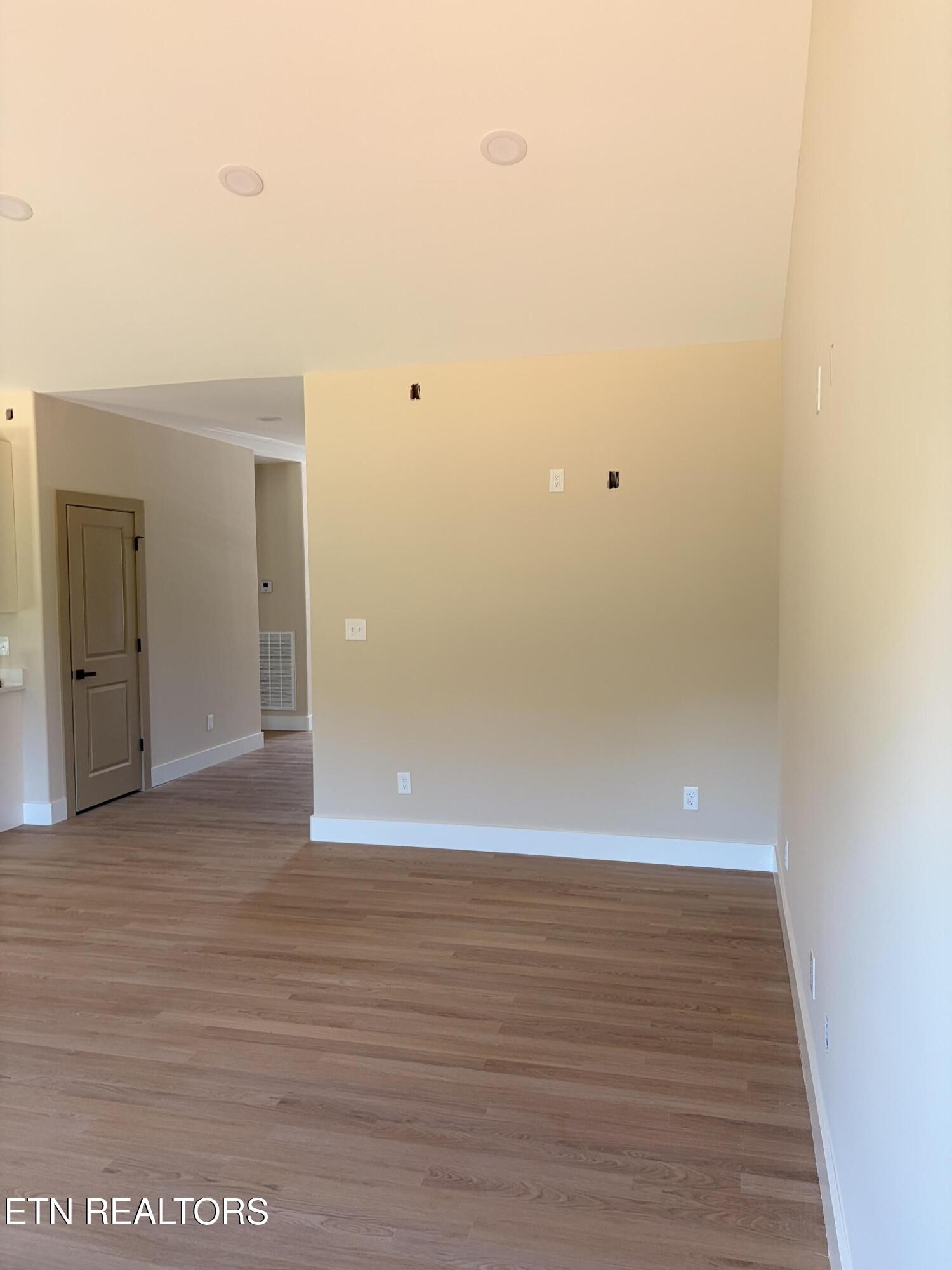 5815 Caldwell Road Loudon, TN 37774 - Photo 7 of 36 Gallery Image 7