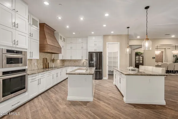 $1,399,000 | 3022 East Wildhorse Drive, Gilbert, AZ 85297