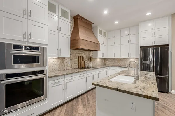 $1,399,000 | 3022 East Wildhorse Drive, Gilbert, AZ 85297