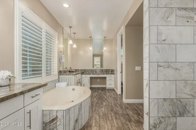 $1,474,000 | 3022 East Wildhorse Drive, Gilbert, AZ 85297