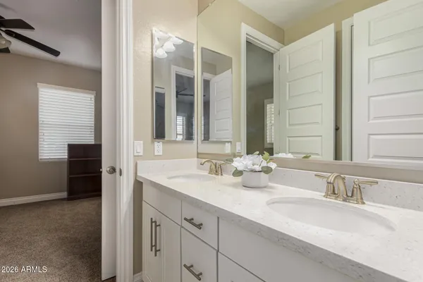 $1,399,000 | 3022 East Wildhorse Drive, Gilbert, AZ 85297