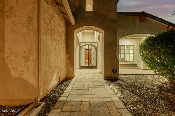 $1,399,000 | 3022 East Wildhorse Drive, Gilbert, AZ 85297