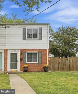 $495,000 | 2304 Fairview Terrace, Alexandria, VA 22303