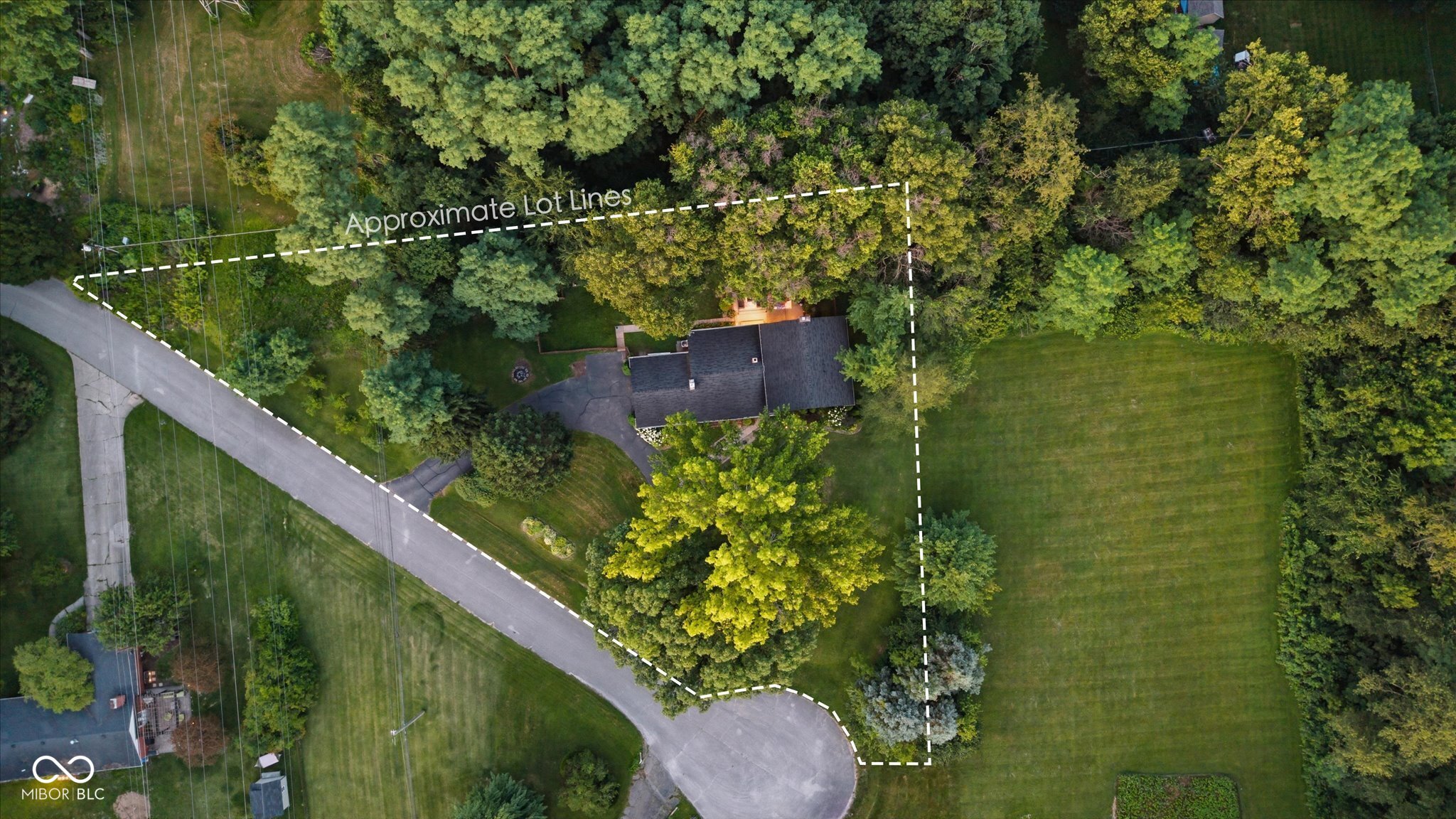 8889 Cholla Road Indianapolis, IN 46240 - Photo 4 of 39 Gallery Image 4
