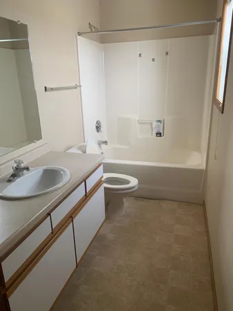 $1,495 | 4210 47th Street South, Unit D, Fargo, ND 58104