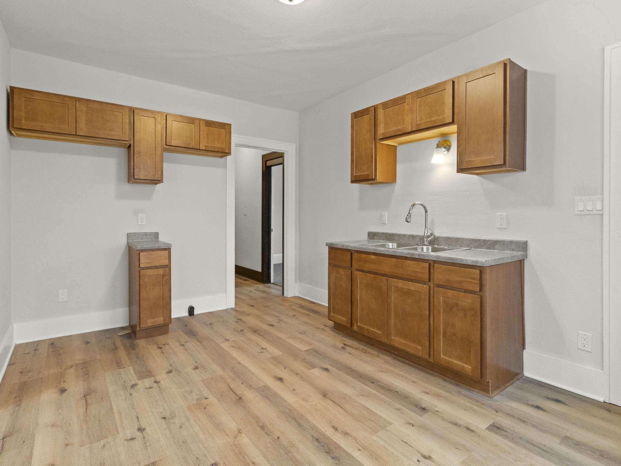 3349 North 16th Street, Unit 3351 Milwaukee, WI 53206 - Photo 13 of 38 33-web-or-mls-IMG_1081