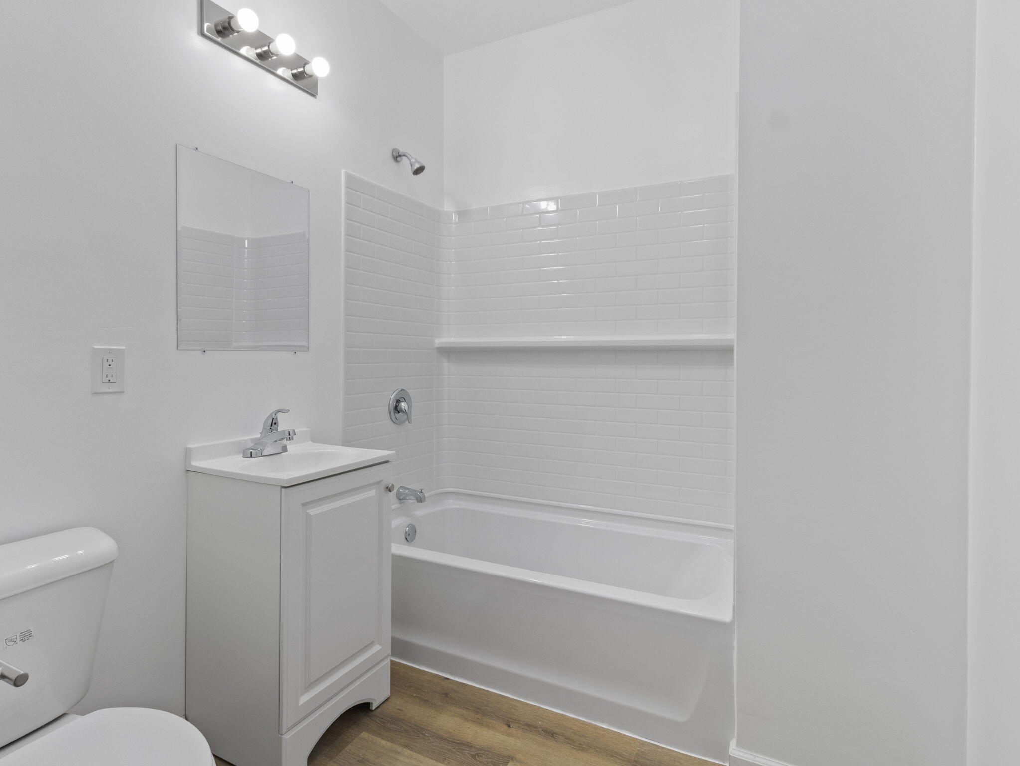 3349 North 16th Street, Unit 3351 Milwaukee, WI 53206 - Photo 17 of 38 28-web-or-mls-IMG_1068