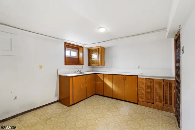 a view of an empty room with window