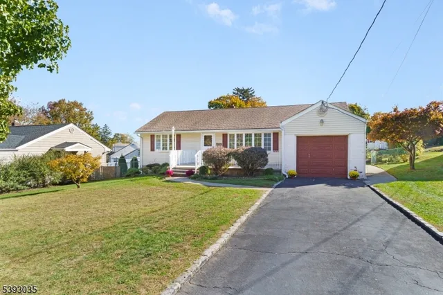 $749,000 | 4 Lynwood Place, Madison, NJ 07940