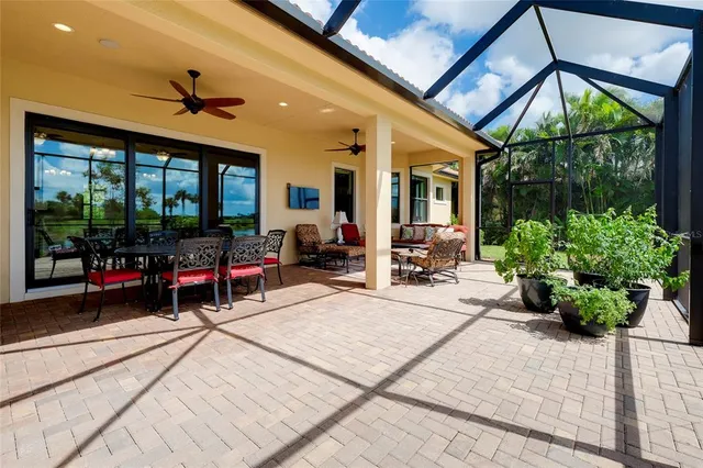 $949,900 | 10742 Ironbridge Drive, Venice, FL 34293