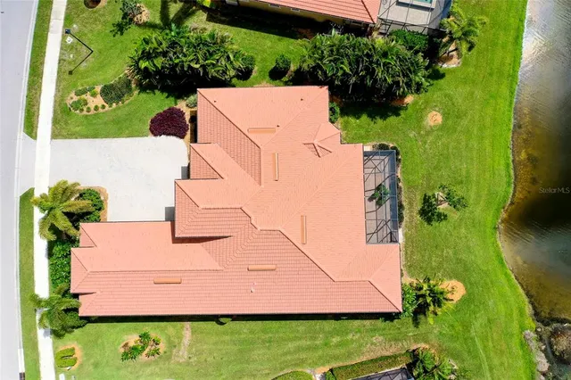 $949,900 | 10742 Ironbridge Drive, Venice, FL 34293