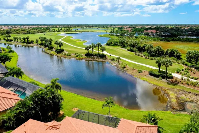 $949,900 | 10742 Ironbridge Drive, Venice, FL 34293