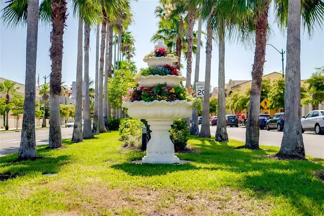 $949,900 | 10742 Ironbridge Drive, Venice, FL 34293