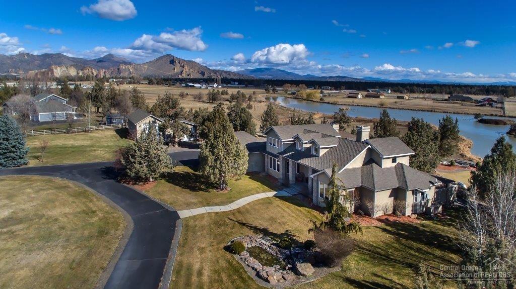 6566 Northeast Juniper Ridge Road Redmond, OR 97756 - Photo 1 of 25 Primary Photo