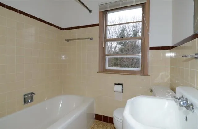 $1,750 | 529 West Olin Avenue, Madison, WI 53715