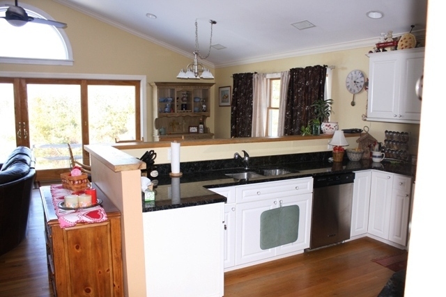 633 Tamarack Road Pittsfield, MA 01201 - Photo 5 of 16 633 tamarack road 004