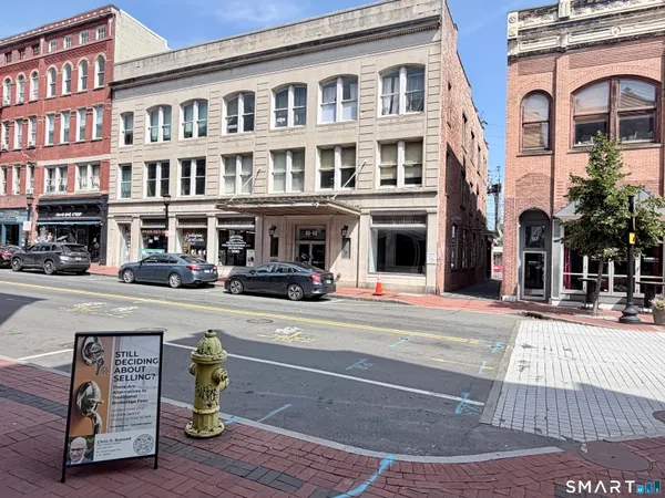 $2,400 | 83 Washington Street, Unit 2H, Norwalk, CT 06854