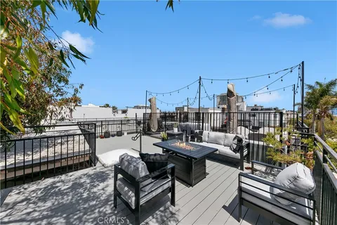 $1,249,000 | 3512 Pacific Avenue, Unit 2, Marina del Rey, CA 90292