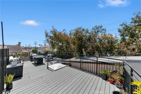 $1,249,000 | 3512 Pacific Avenue, Unit 2, Marina del Rey, CA 90292