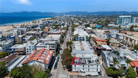 $1,249,000 | 3512 Pacific Avenue, Unit 2, Marina del Rey, CA 90292