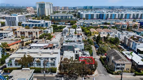 $1,249,000 | 3512 Pacific Avenue, Unit 2, Marina del Rey, CA 90292
