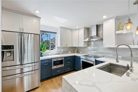 $1,249,000 | 3512 Pacific Avenue, Unit 2, Marina del Rey, CA 90292