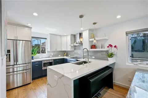 $1,249,000 | 3512 Pacific Avenue, Unit 2, Marina del Rey, CA 90292