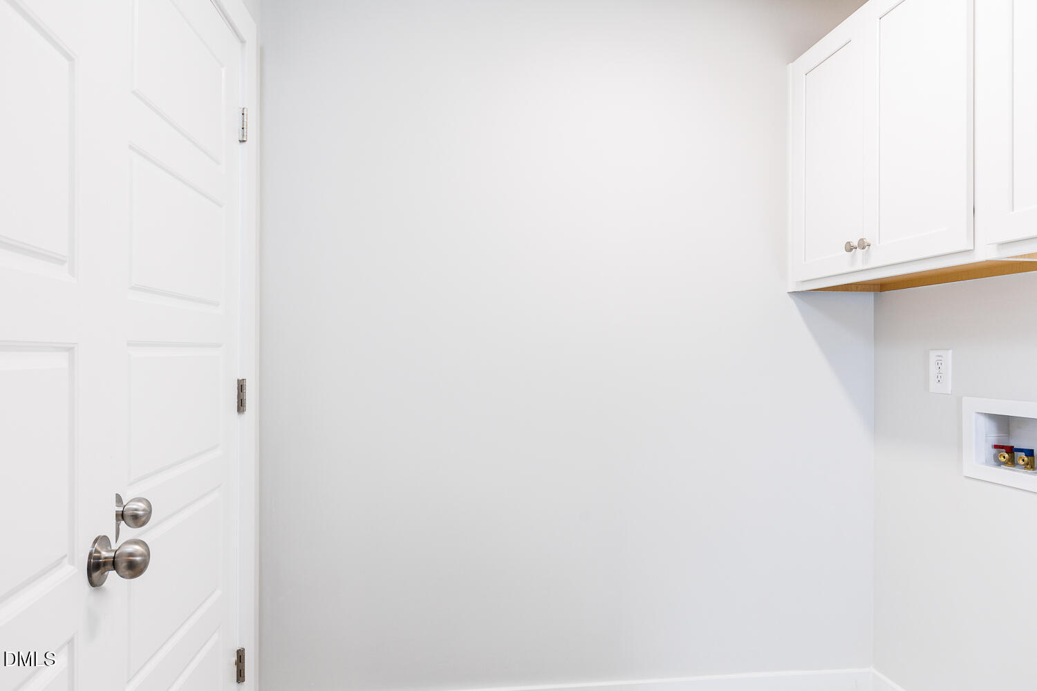 35 Silver Pne Drive Angier, NC 27501 - Photo 17 of 41 a close up of a white wall