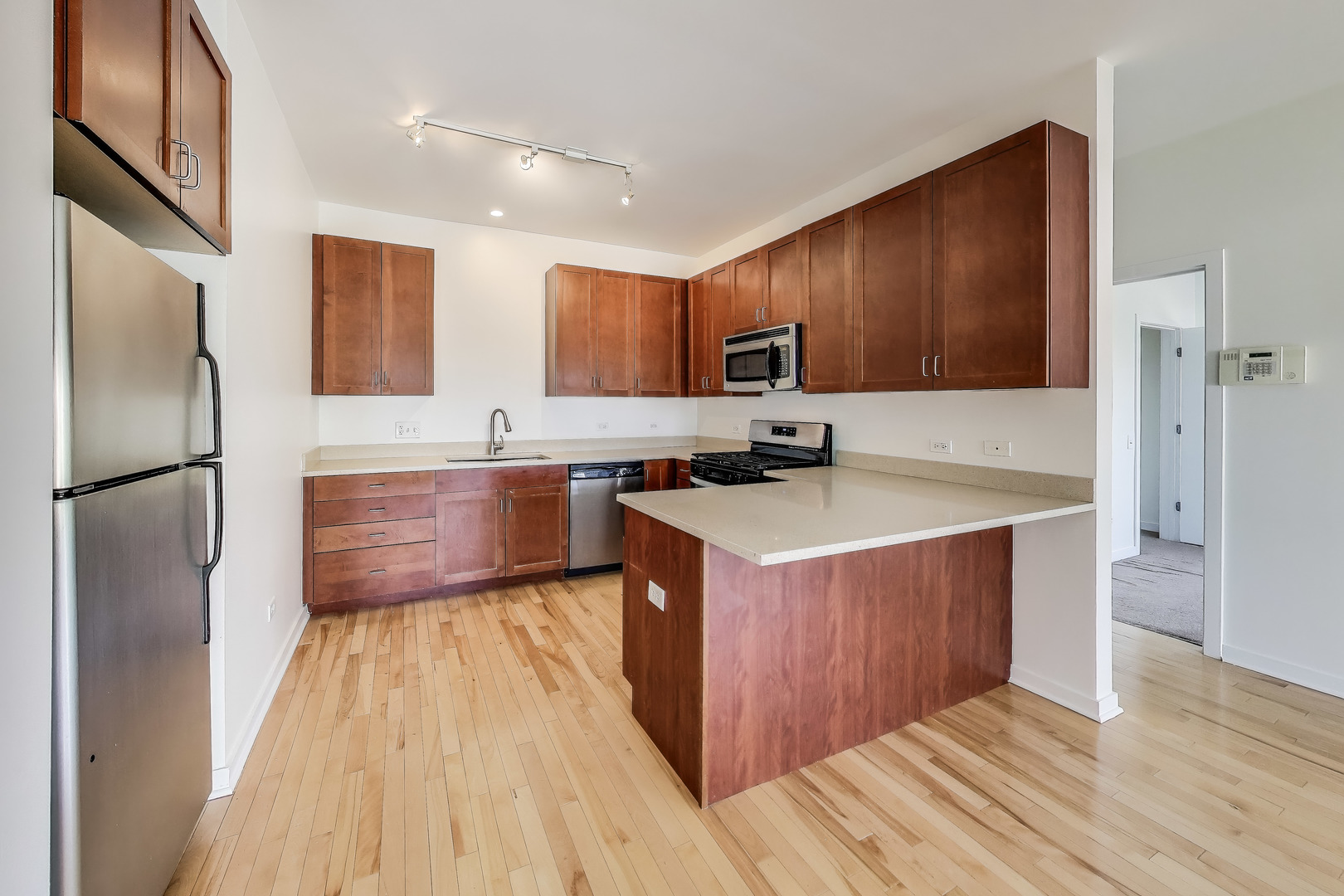 1155 West Roosevelt Road, Unit 412 Chicago, IL 60608 - Photo 11 of 31