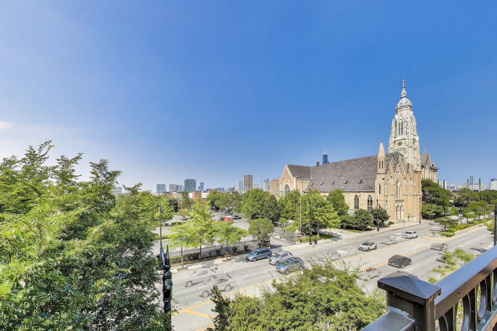 1155 West Roosevelt Road, Unit 412 Chicago, IL 60608 - Photo 16 of 31