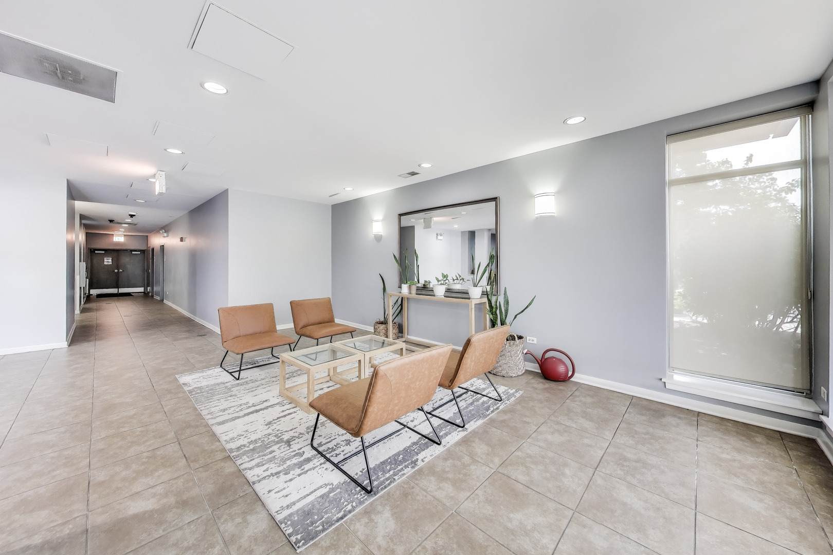 1155 West Roosevelt Road, Unit 412 Chicago, IL 60608 - Photo 5 of 31